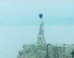 摩羯座男生:文艺转二逼