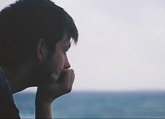 白羊座男生难以割舍的心理情结:自我暴露情节