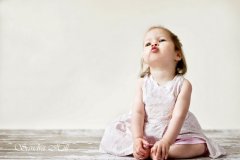 鸡宝宝起名取名大全姓易