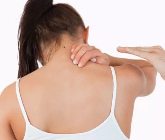 命里犯小人,只因身上这颗痣 命里犯小人,只因身上这颗痣