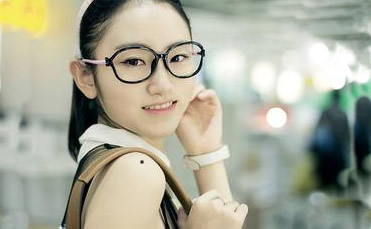 手臂有痣 手臂有痣