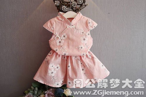 小孩衣服